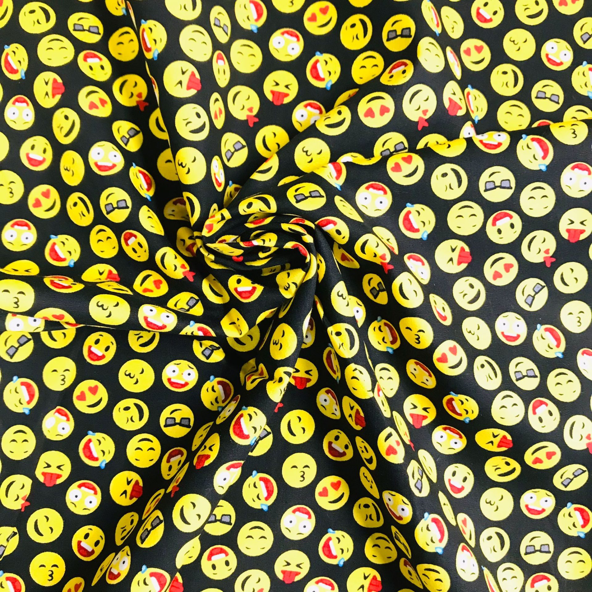 Tissu Coton Imprime Smiley