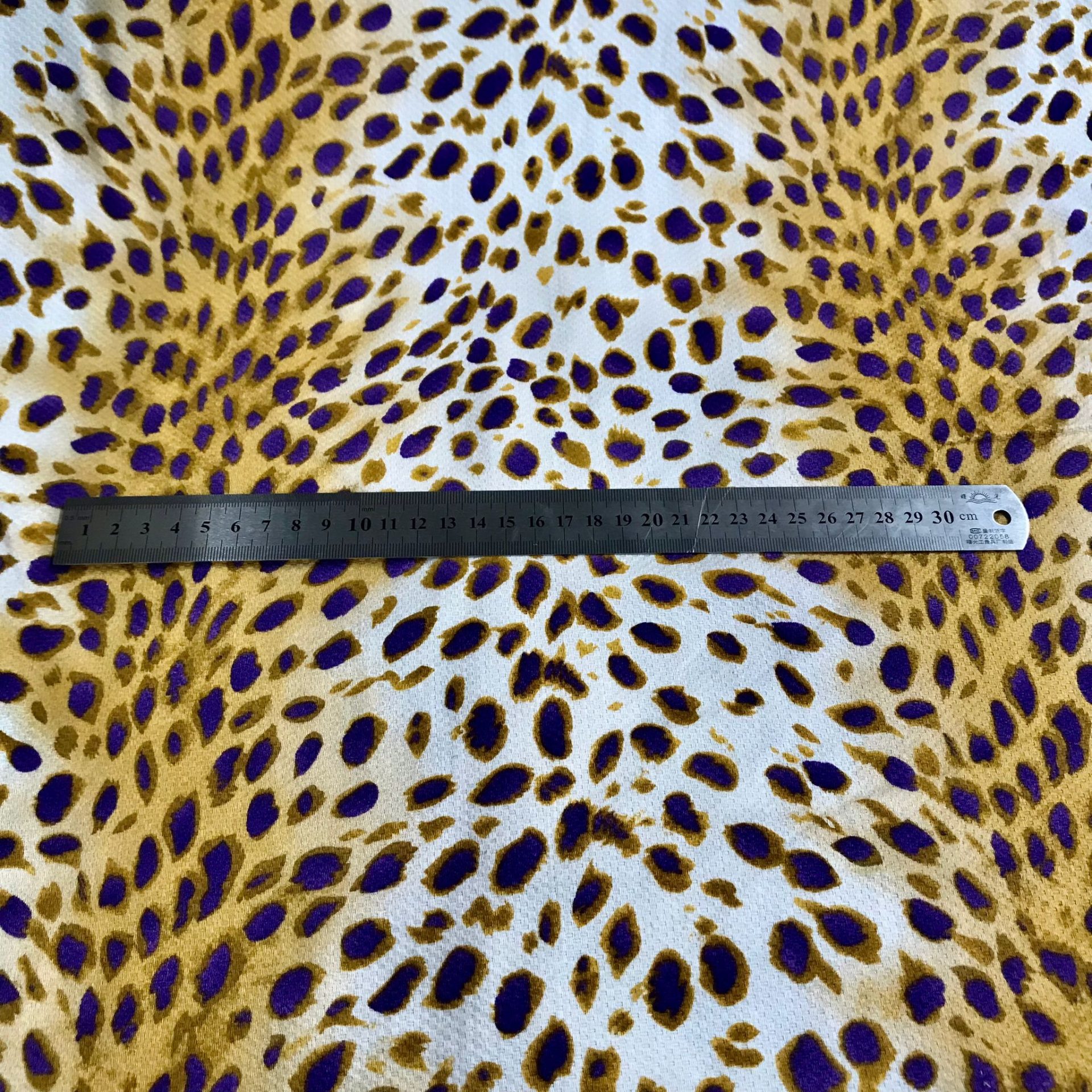 Tissu Imprime Leopard — vue 3