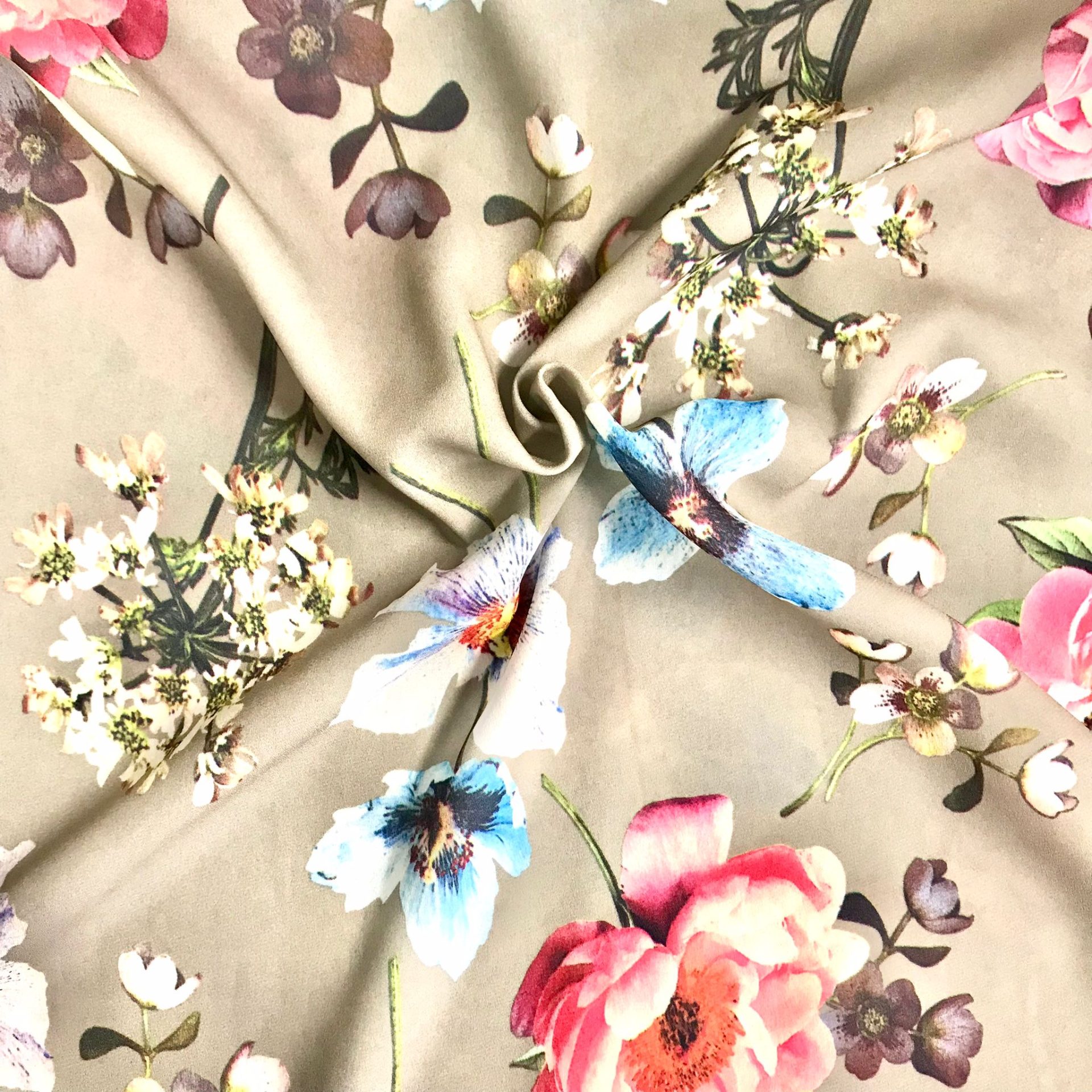 Tissu Imprime Fleurs Colorées