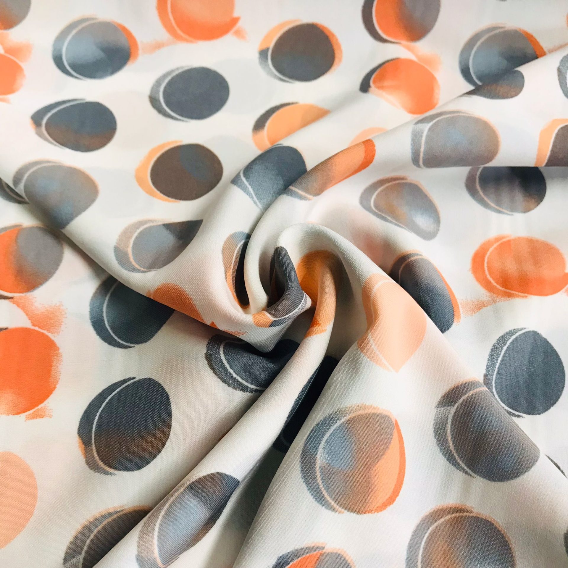 Tissu Imprime Ronds Croissants — vue 6