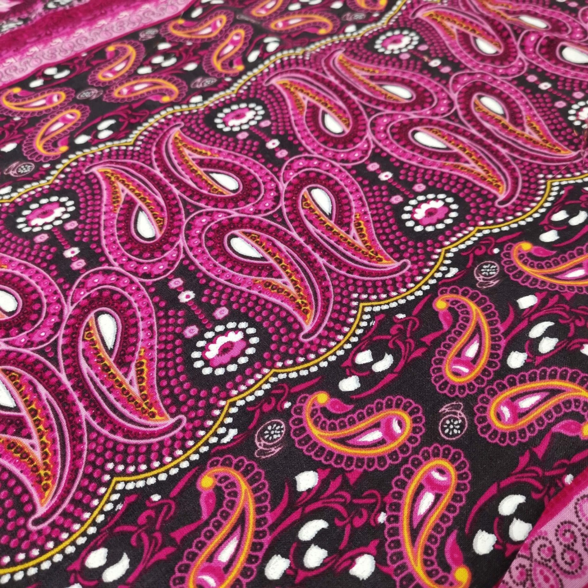 Fibrane Imprimée Mandala Indien