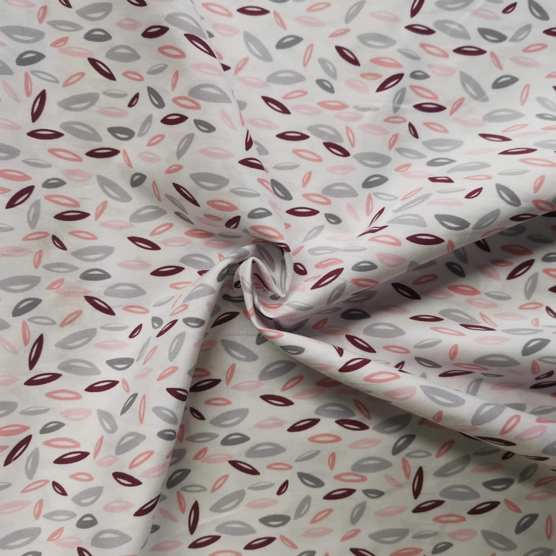 Popeline Coton Petit Motif Feuilles Abstrait — vue 4