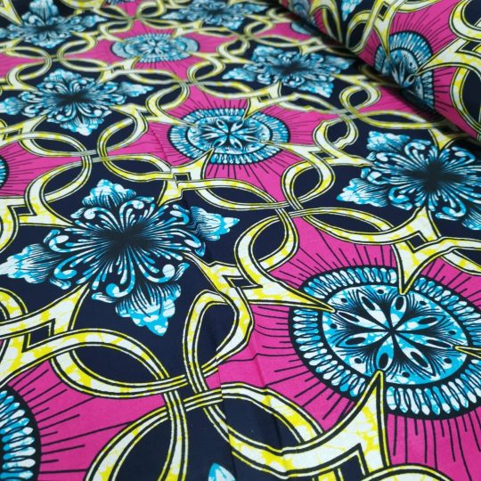 Tissu Africain Motif Géométrique Rose/Bleu — vue 3