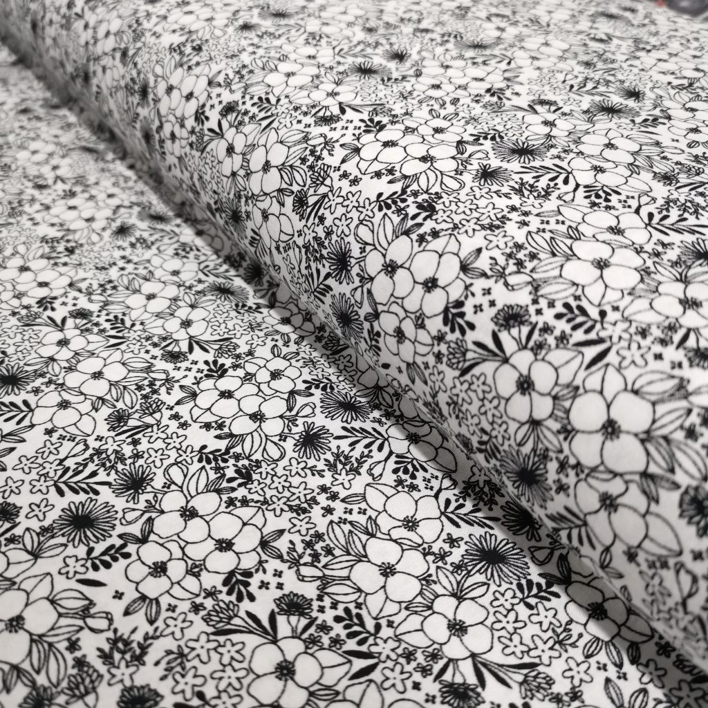 Tissu Coton Imprimé Floral Monochrome
