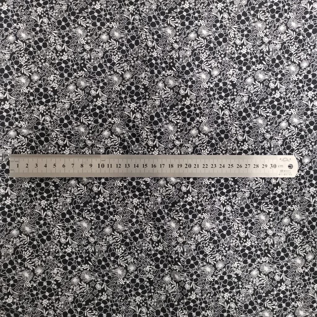 Tissu Coton Imprimé Floral Monochrome — vue 2
